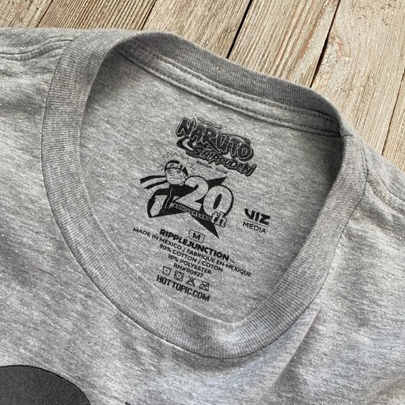 Naruto 20th Anniversary M Itachi Uchiha Crow Swarm Anime Manga Graphic T-Shirt - Picture 10 of 12